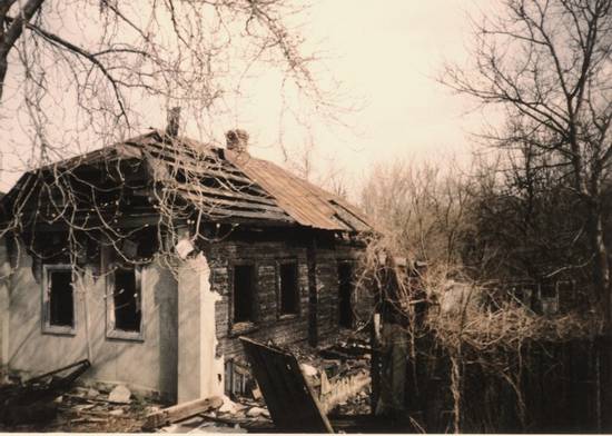 un villaggio abbandonato vicino Chernobyl