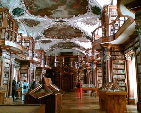 biblioteca-san-gallo-svizzera-