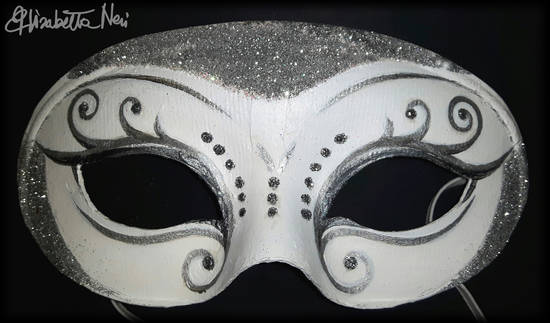 maschera realizzata da Elisabetta Neri
