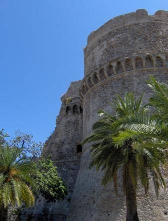 Dettaglio del Castello Aragone