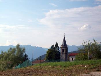 La chiesa di Porzus
