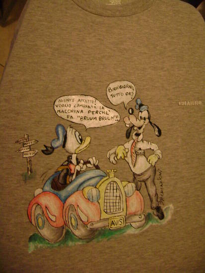 maglietta vignetta con topolino e pippo maglietta avis personalizzata